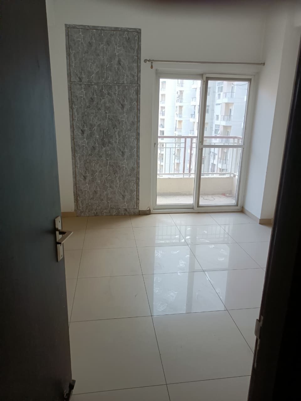 3Bhk 1202 super area in Gulshan Vivante Apartment, Sector 137, Noida – photo 1