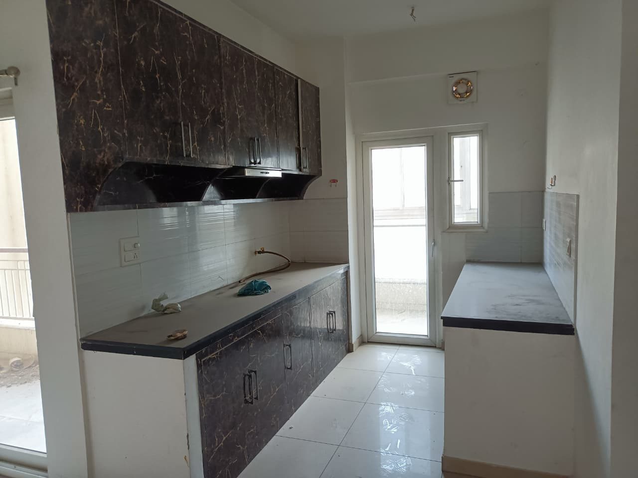 3Bhk 1202 super area in Gulshan Vivante Apartment, Sector 137, Noida – photo 4