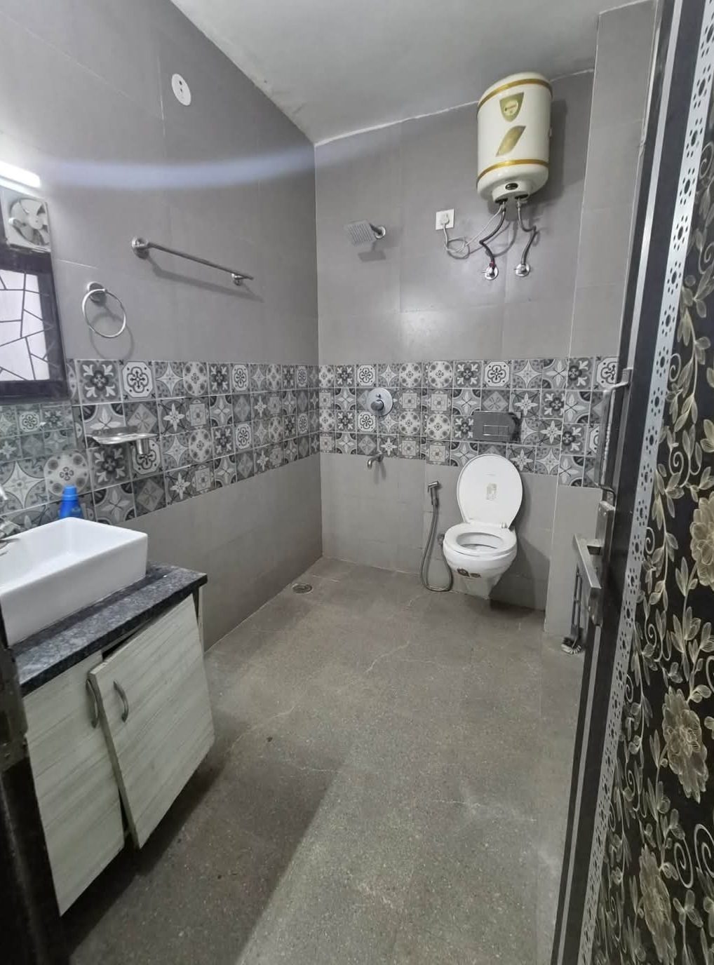 1bhk semi furnished for Rent in Sector 51 – photo 5