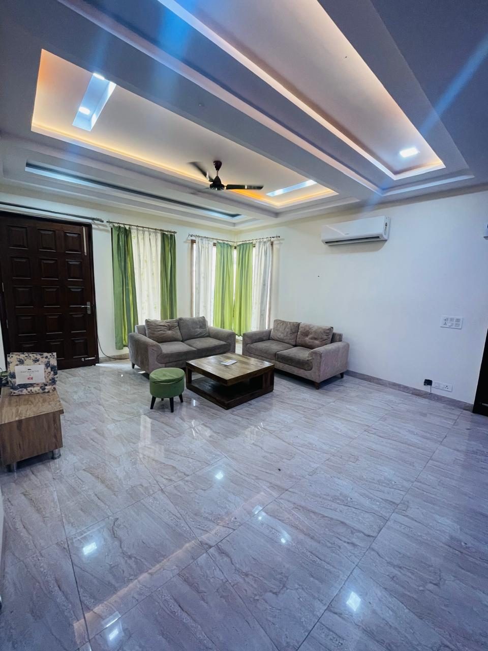 3bhk fully furnished available in Sec52 in 2 Artemis Hospital Road – photo 4