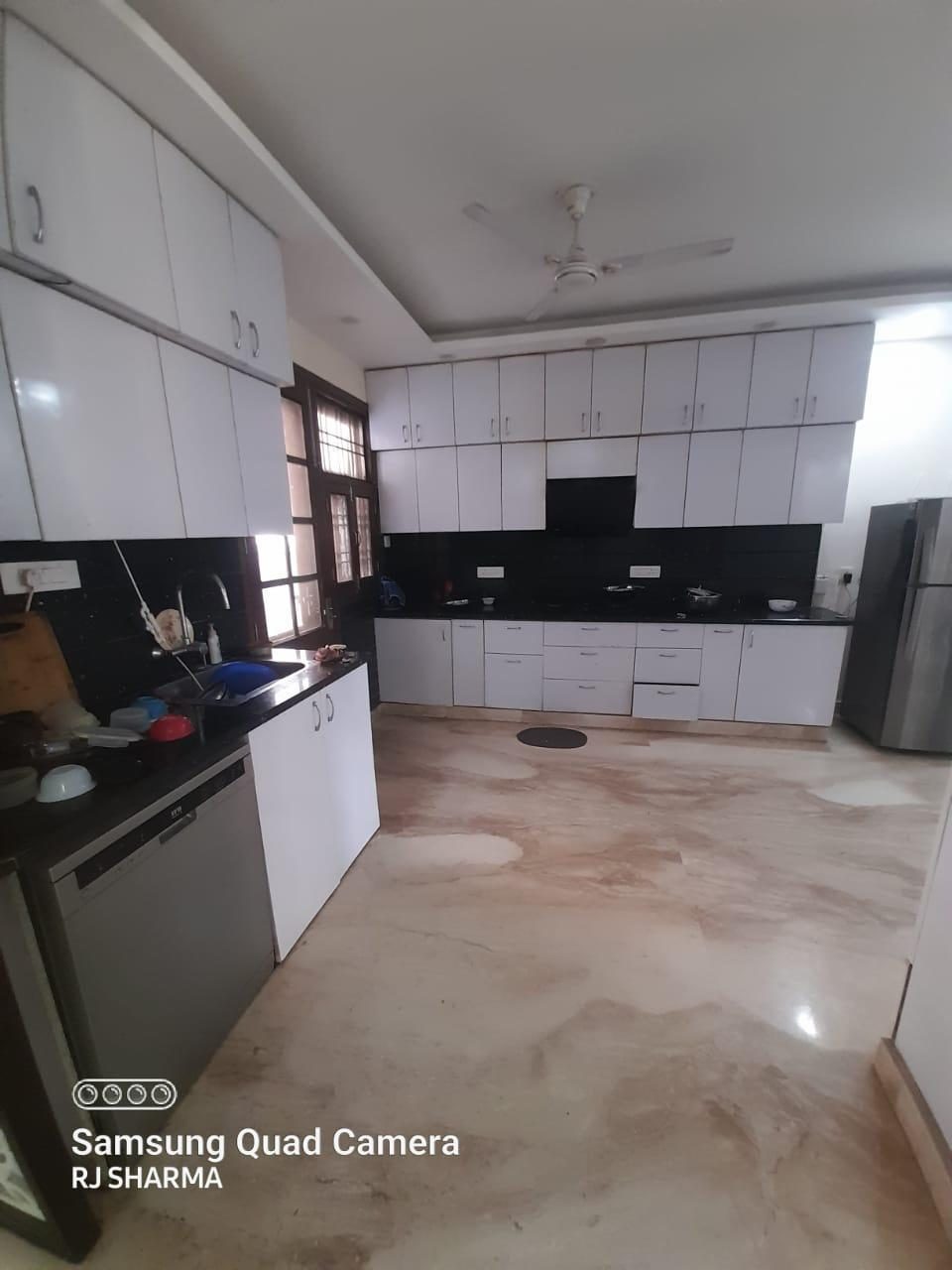 4bhk fully furnished available in in Sector 52 – photo 3