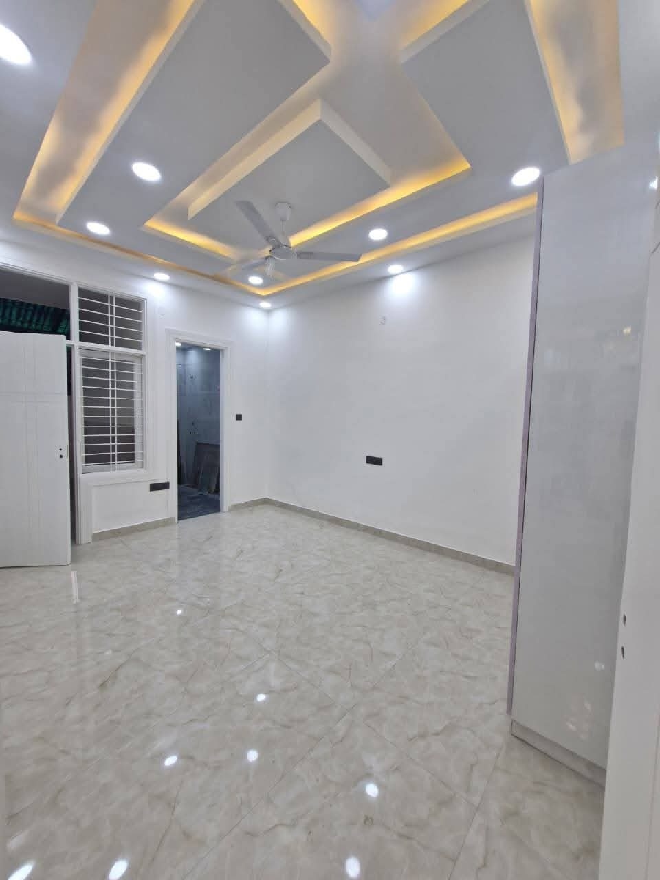 3 BHK 3 TOILET in Greenfield Colony Block B – photo 2