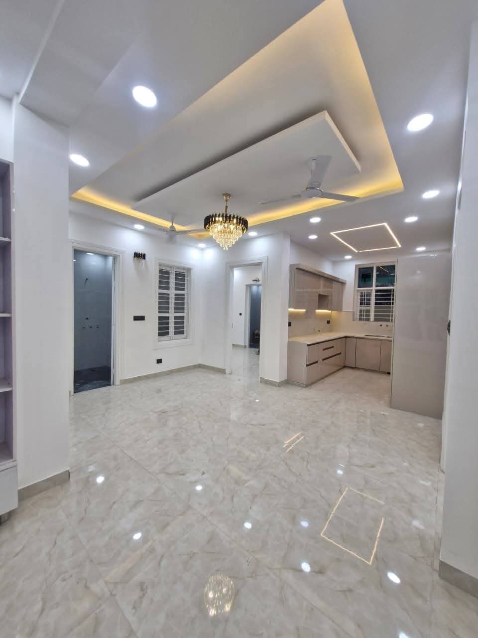 3 BHK 3 TOILET in Greenfield Colony Block B – photo 3