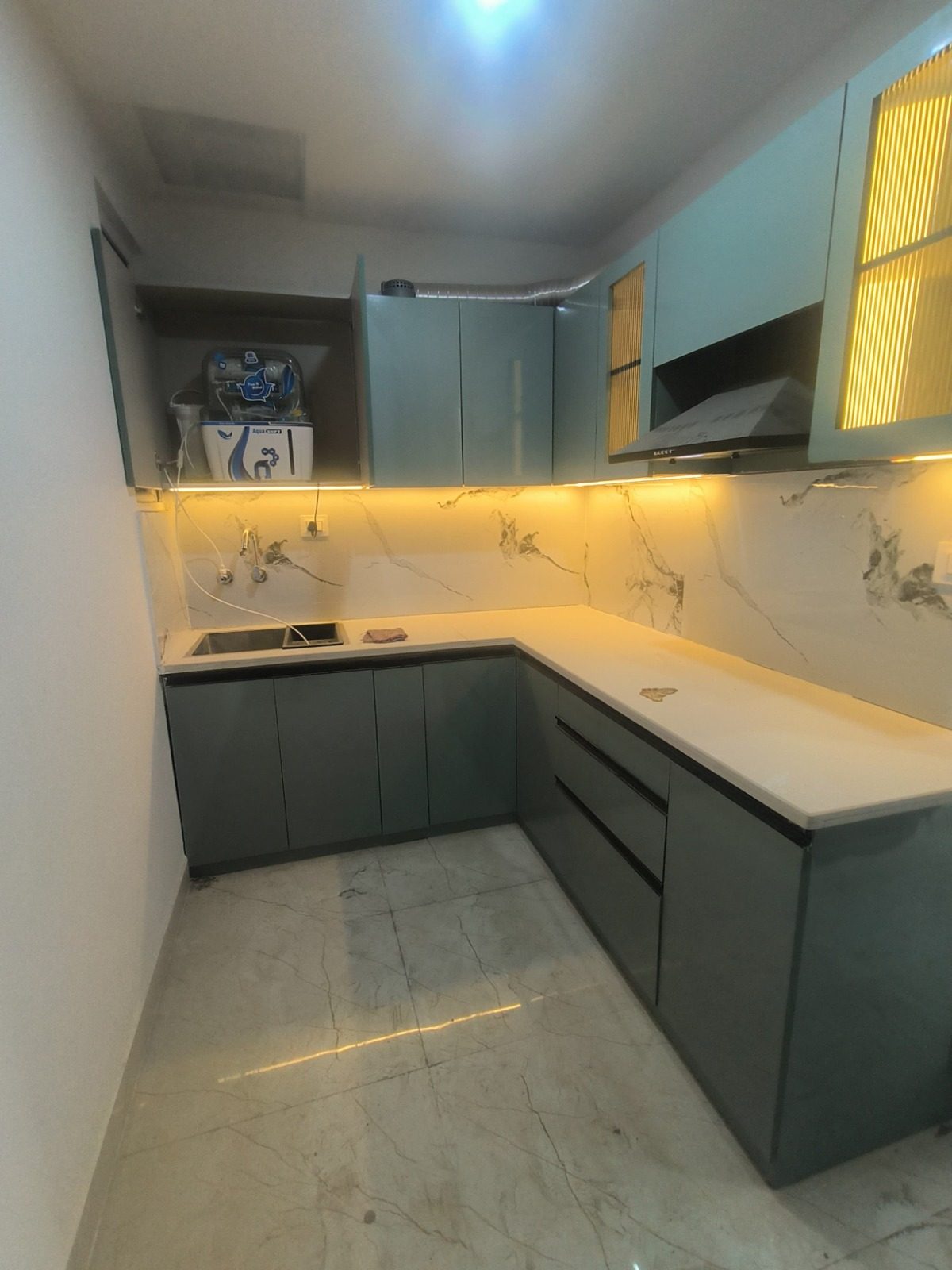 Flat for Sale in Hyde Park – photo 1